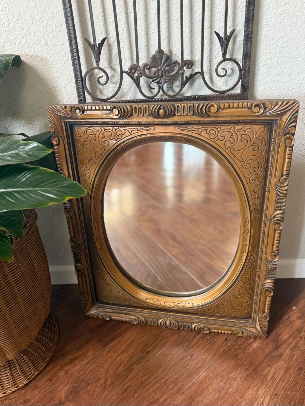 Vintage Gold Gilded Solid Wall Mirror With Oval Glass Mirror Hollywood Regency